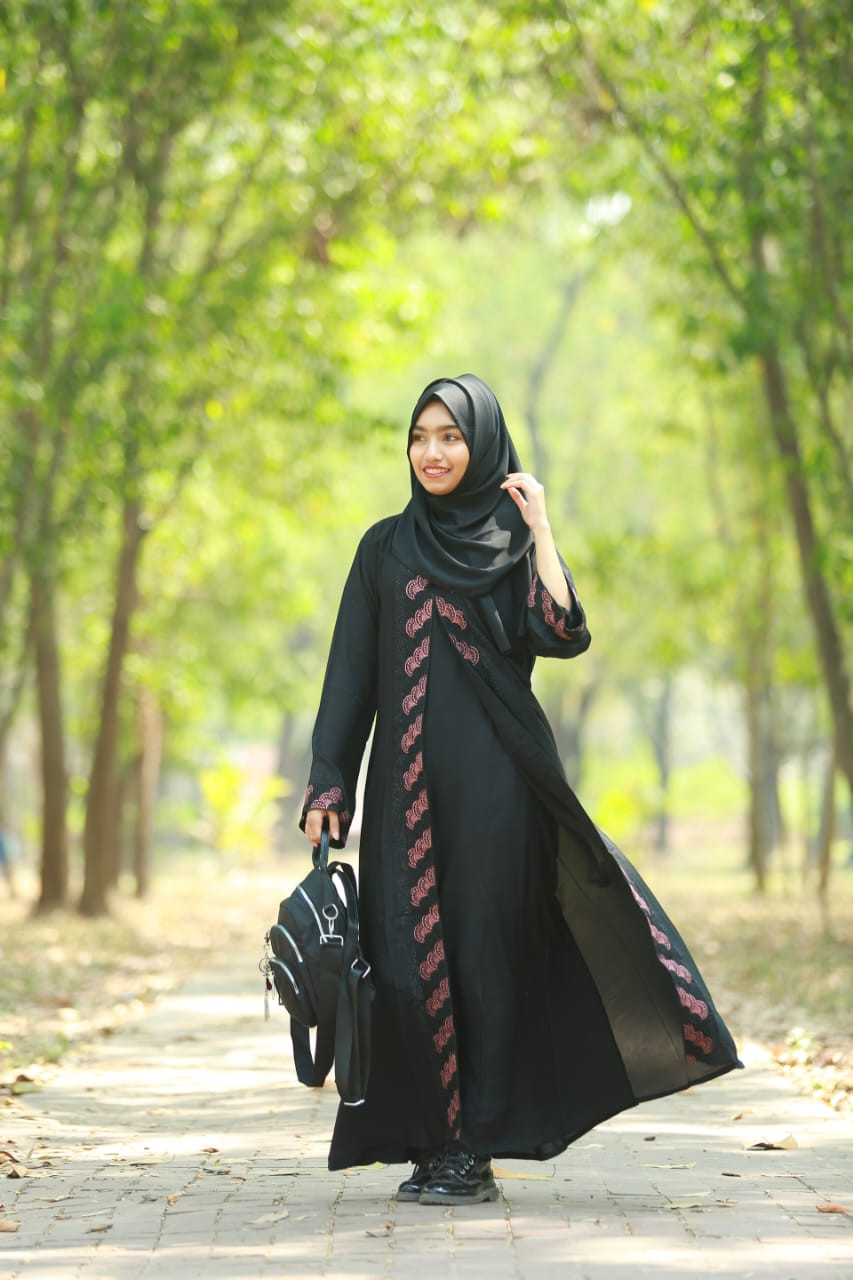 Lased Gorgeous Dubai Cherry Party Borka