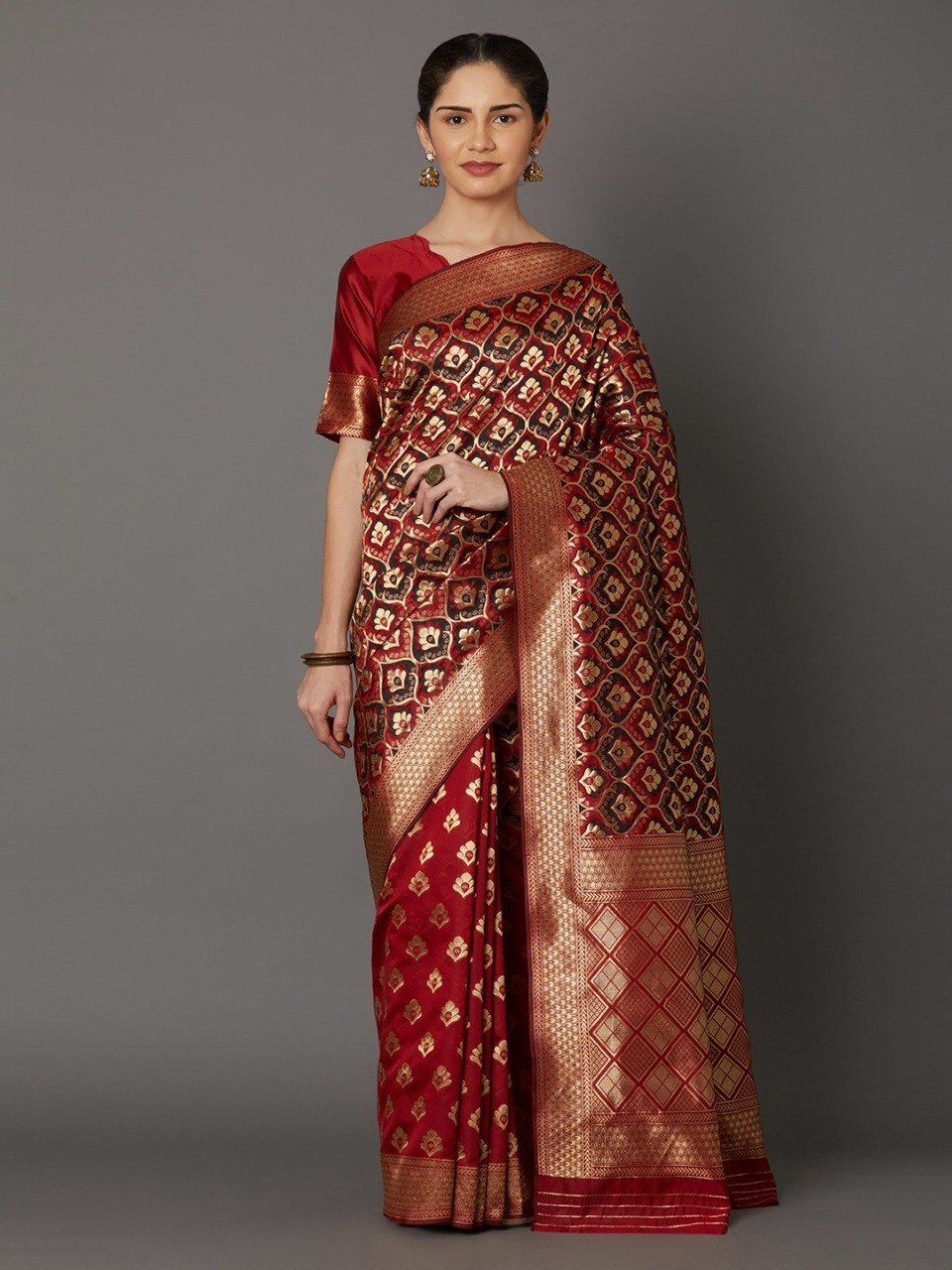 Printed silk saree with blouse piece