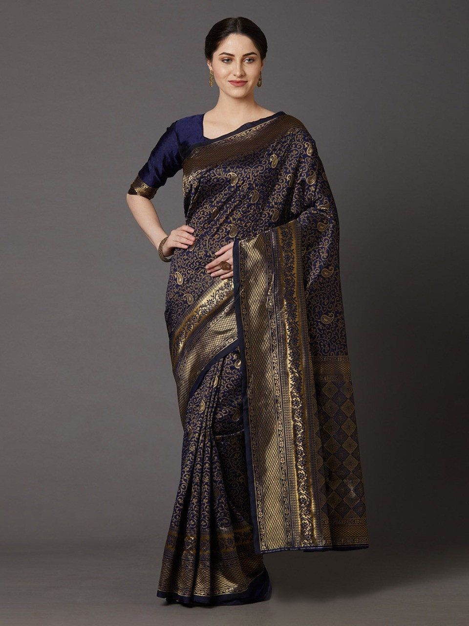 Printed silk saree with blouse piece